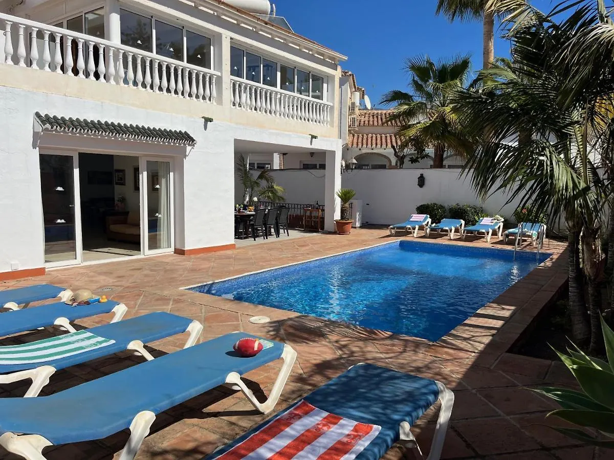 Nerja Paradise Rentals - Villa Almassora 0*,  Spanien
