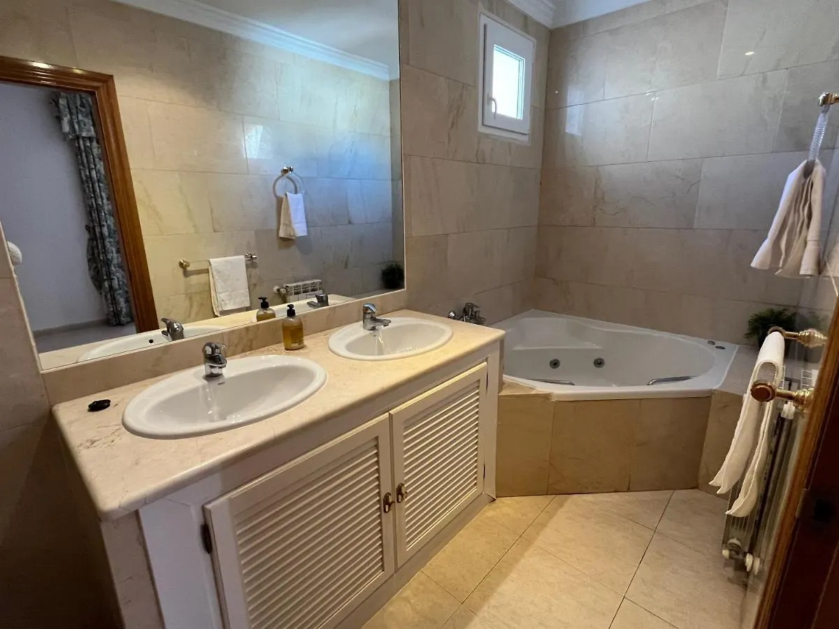 Nerja Paradise Rentals - Villa Almassora 0*,  Spanien